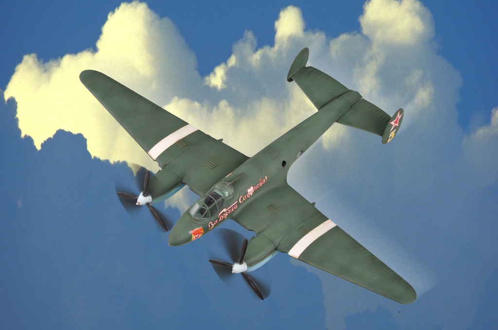 Soviet PE-2 Bomber 80296
