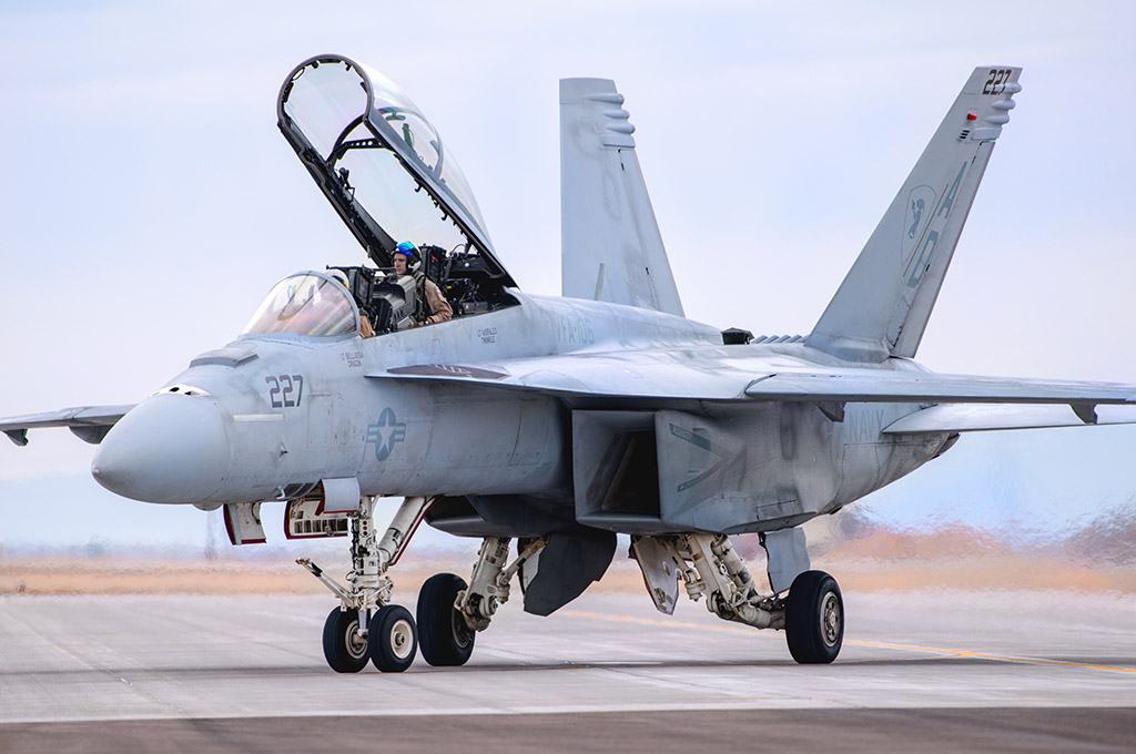 F/A-18F Super Hornet 85813