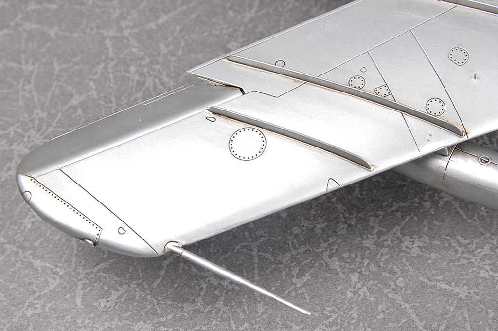 MiG-17PF Fresco D 80336-1:48-HobbyBoss MiG-17PF Fresco D 80336-1:48-HobbyBoss