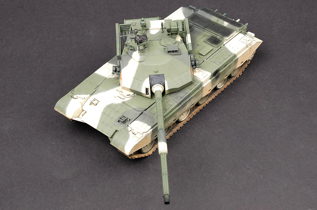 ZTZ 99A MBT 82439-1:35-HobbyBoss