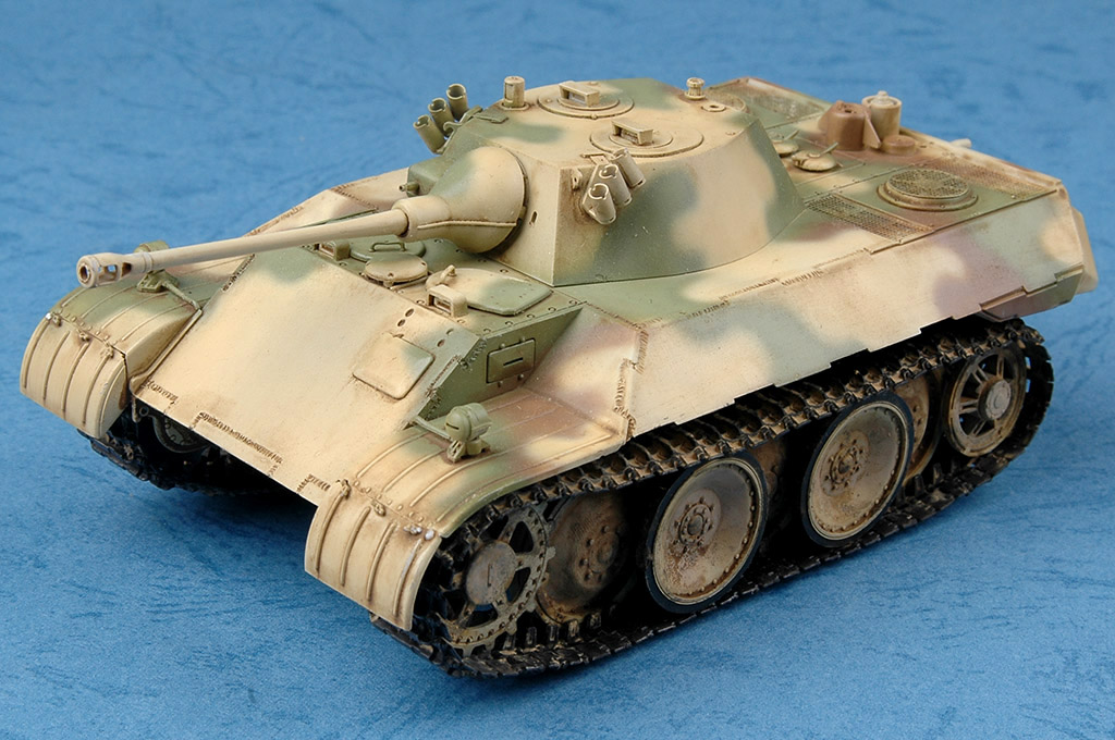 German VK1602 LEOPARD 82460-1:35-HobbyBoss German VK1602 LEOPARD 82460-1:35-HobbyBoss
