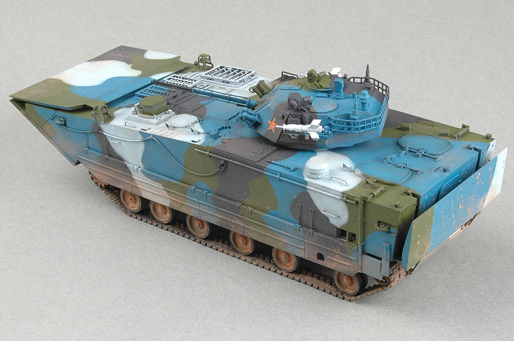 中国ZBD-05两栖装甲步兵战车82483-1/35系列-HobbyBoss模型 中国ZBD-05两栖装甲步兵战车82483-1/35系列-HobbyBoss模型