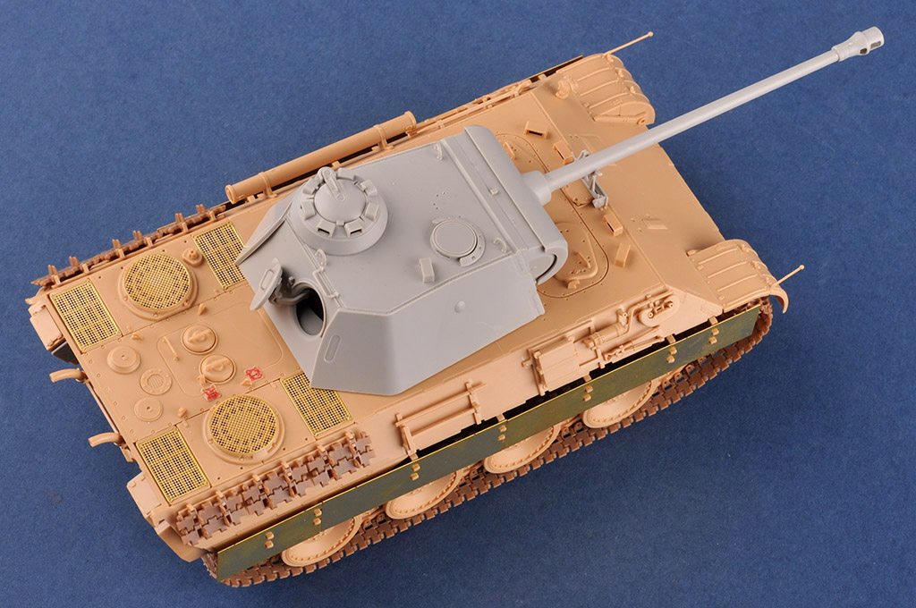 German Sd.Kfz.171 PzKpfw Ausf A w/ Zimmerit 84506-1:35-HobbyBoss