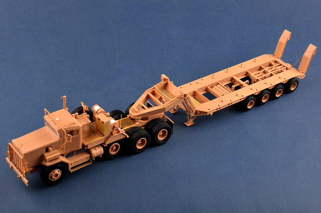 M911 C-HET (8X6) & M747 セミトレーラー 1/72 Takom M911 C-HET w/M747 Heavy Equipmemt Semi-Trailer