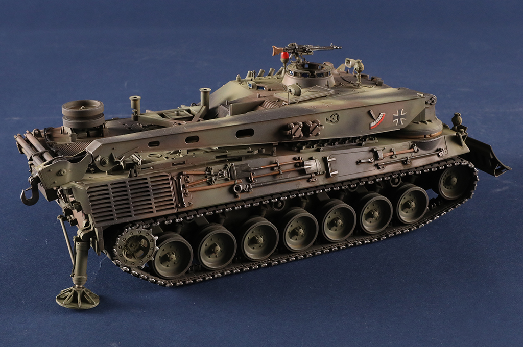 Bergepanzer BPz2A2 “Buffalo” ARV 84568-1:35-HobbyBoss