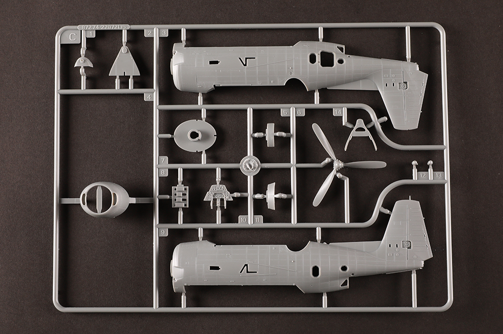 TBM-3 Avenger 87274-1:72-HobbyBoss