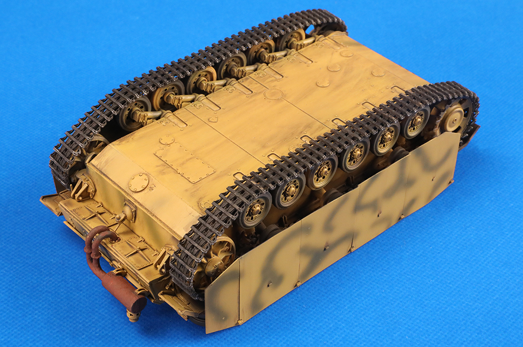 Pz Kpfw III Ausf M 84560 1 35 HobbyBoss pz-kpfw-iii-ausf-m-84560-1-35-hobbyboss